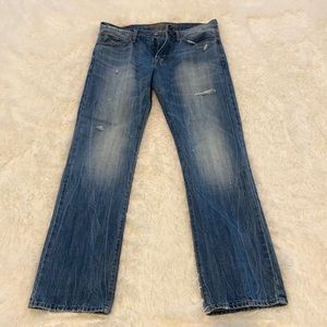 Mens American Eagle 32x32 distressed jeans. Smoke free home.
